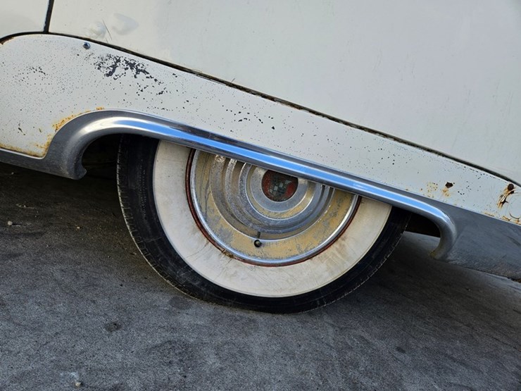 #61-•-1954-cadillac-fleetwood-series-60-4-door-sedan-image-55