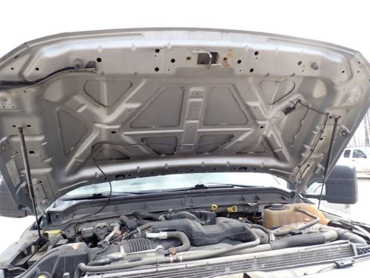 2011-ford-f550-xl-image-49