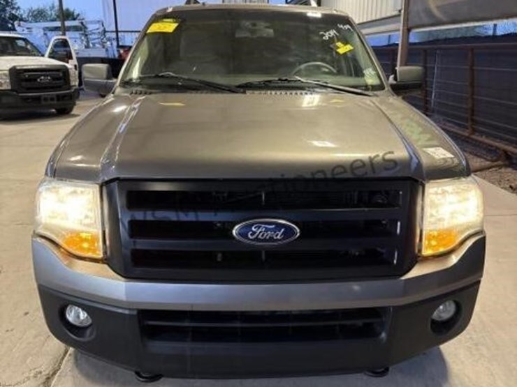 2014-ford-expedition-image-3