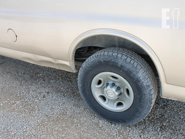 2005-chevrolet-g3500-image-7