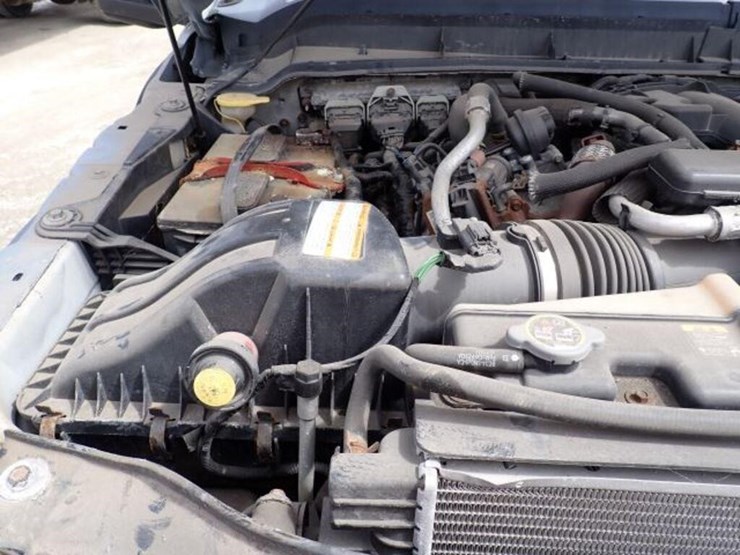2011-ford-f550-xl-image-28