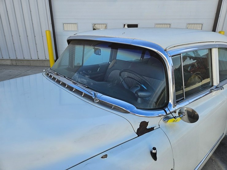 #61-•-1954-cadillac-fleetwood-series-60-4-door-sedan-image-65