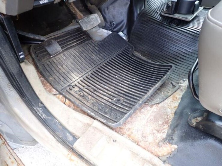 2008-ford-f550-xl-image-23