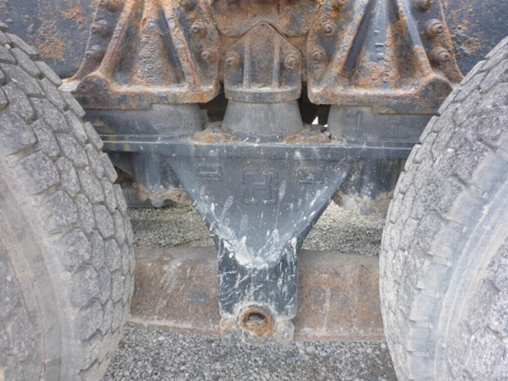 2002-mack-rb688s-image-33