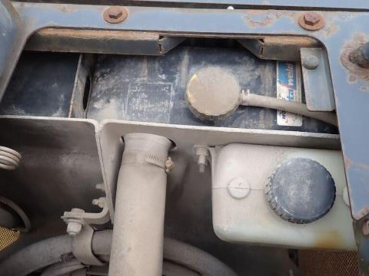 2002-deere-650h-lt-image-25