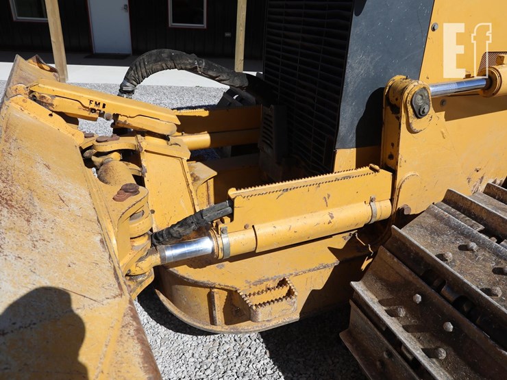 2008-deere-700j-lgp-image-9
