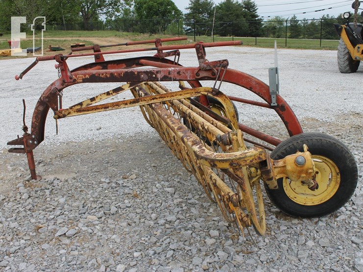 new-holland-256-image-3