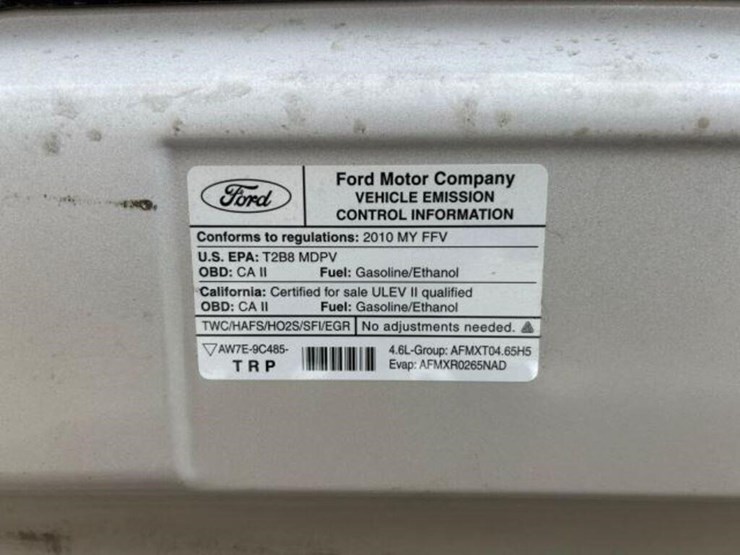 2010-ford-cargo-image-24