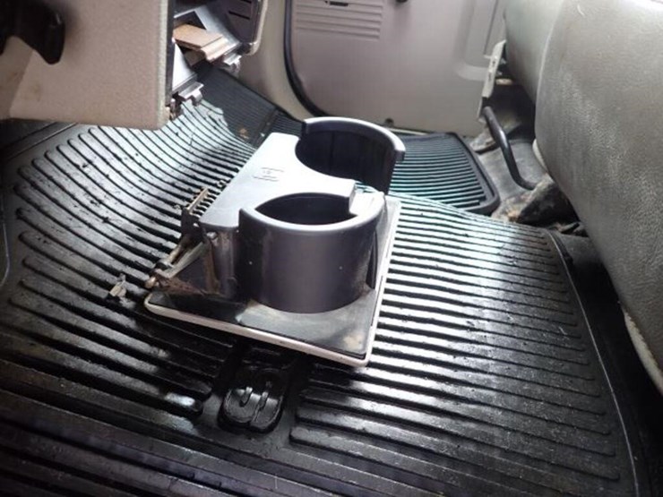 2008-ford-f550-xl-image-32