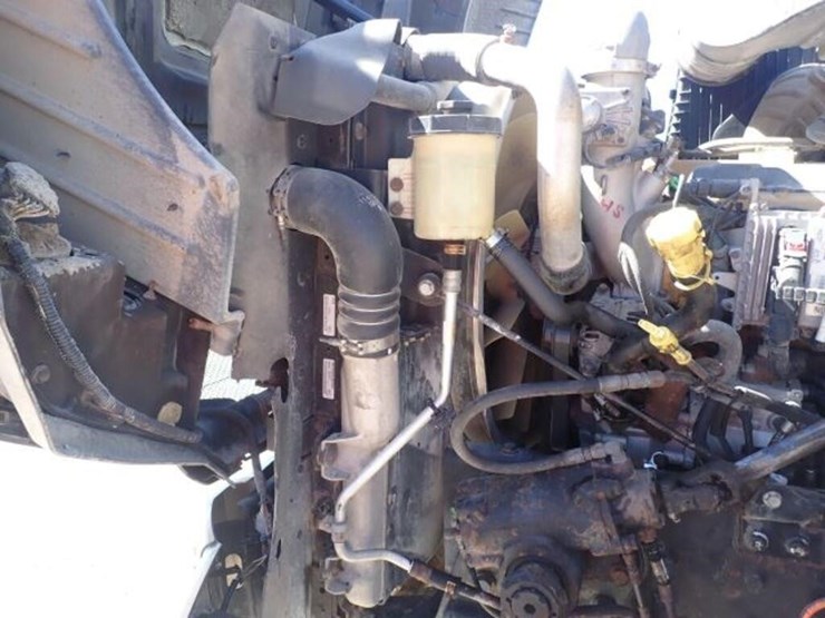2012-caterpillar-ct660s-image-53