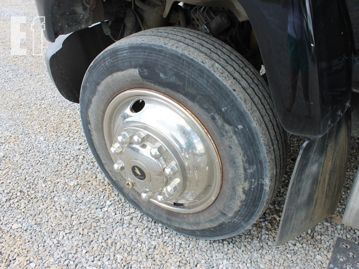 2004-chevrolet-kodiak-c6500-image-9