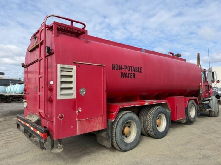 2009-mack-granite-gu813-image-47
