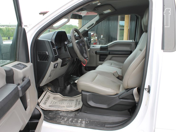 2019-ford-f150-image-10