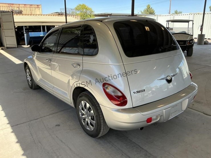 2009-chrysler-pt-cruiser-image-5