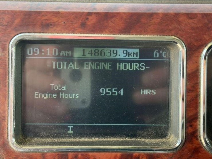 2009-mack-granite-gu813-image-12