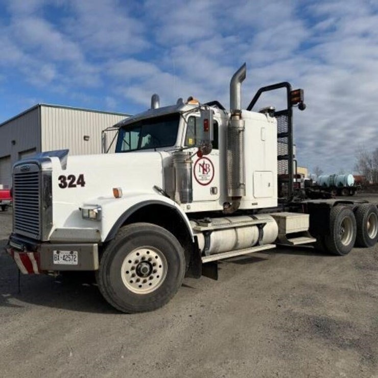 2004 FREIGHTLINER FLD120