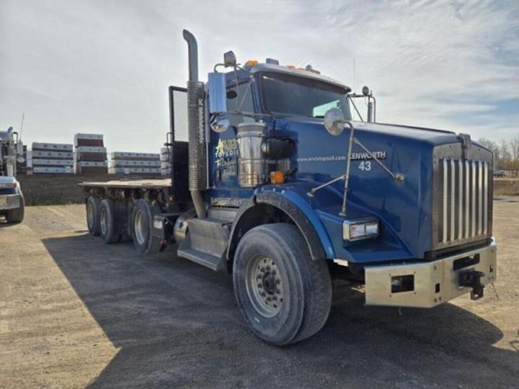 2011-kenworth-t800-image-4