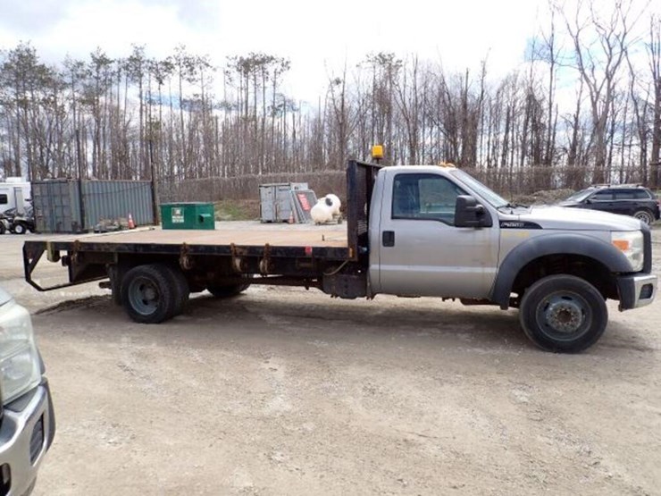 2011-ford-f550-xl-image-4