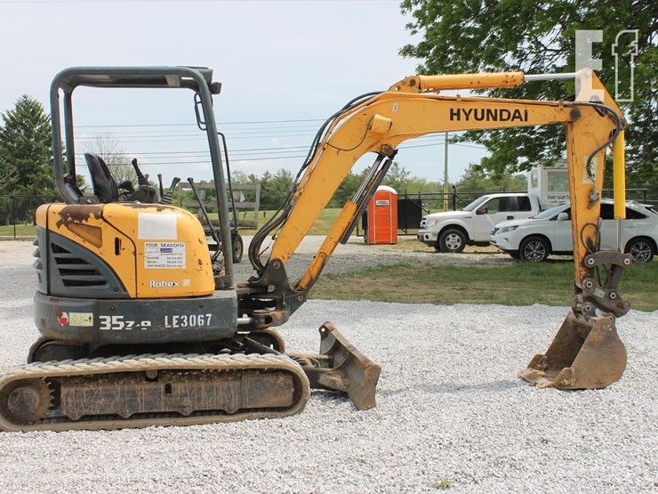 hyundai-robex-35z-9-image-6