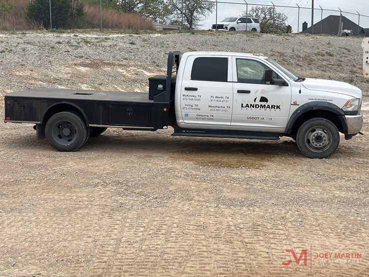 2014-ram-5500-heavy-duty-flat-bed-truck-image-3