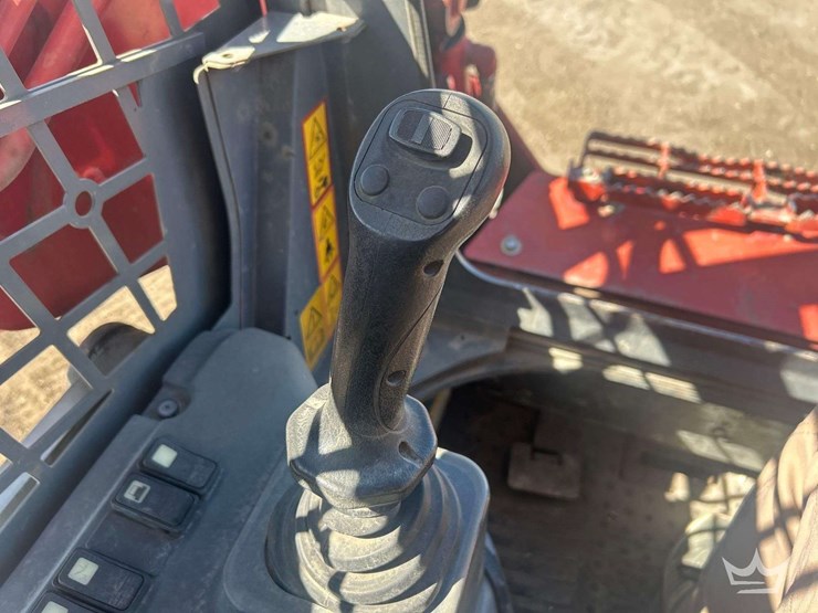 2020-takeuchi-tl10v2-image-22