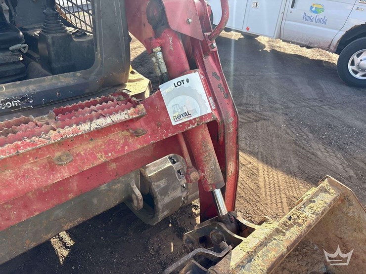 2020-takeuchi-tl10v2-image-14
