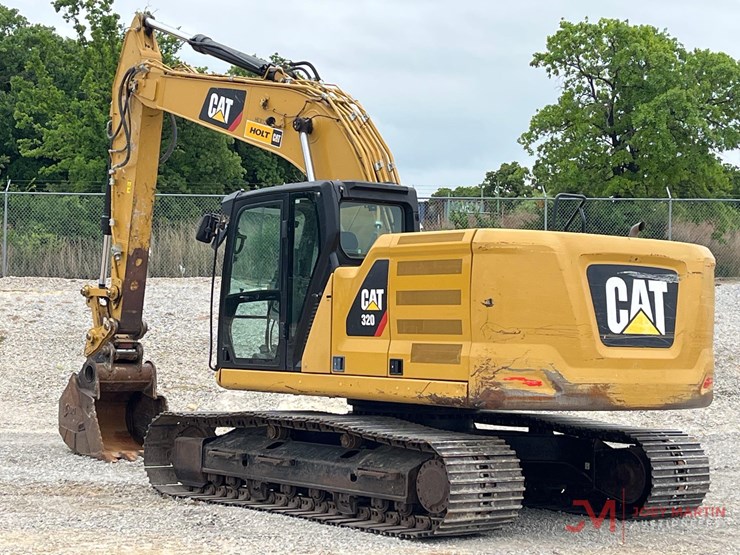 caterpillar-320-image-1