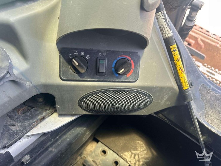 2016-bobcat-t650-image-26