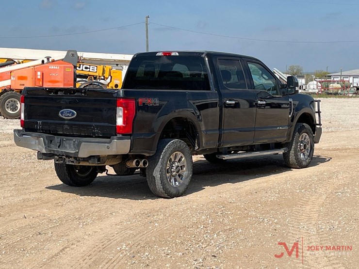 2019-ford-f250-xlt-image-20