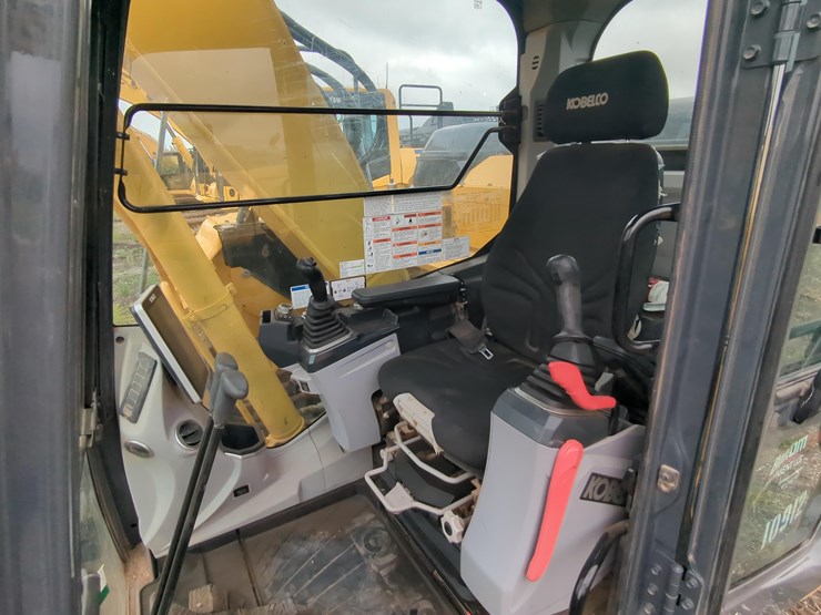 2023-kobelco-sk140sr-lc-7-image-17