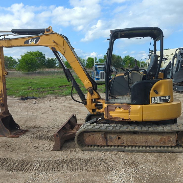 2015 CATERPILLAR 305.5E2