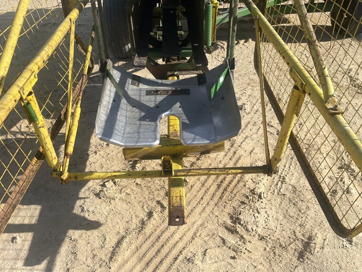 john-deere-337-image-24
