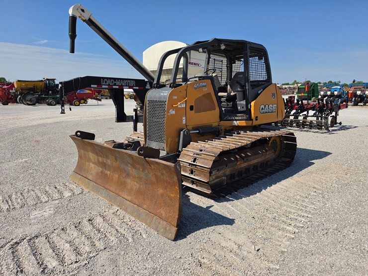 2014-case-850m-image-25