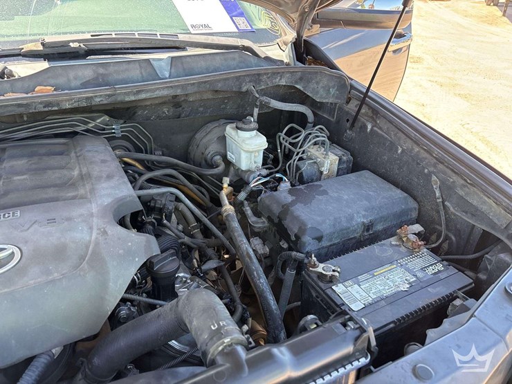 2013-toyota-tundra-image-9