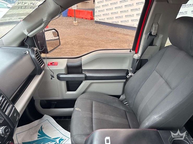 2019-ford-f150-image-16