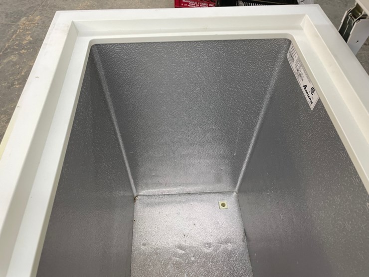 #6720-•-amana-chest-freezer-image-9