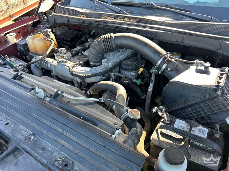 2016-nissan-titan-image-8
