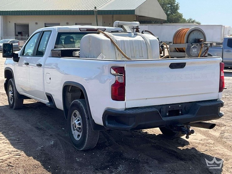 2020-chevrolet-silverado-2500-image-4