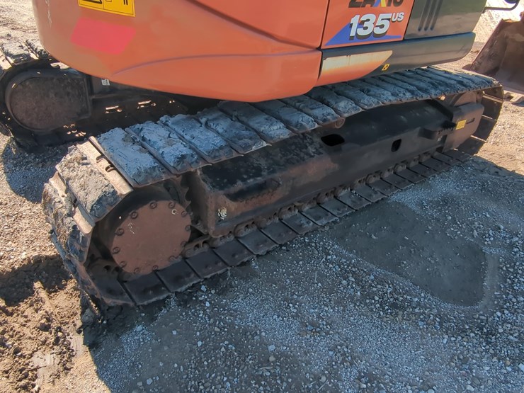 2019-hitachi-zx135us-6-image-9