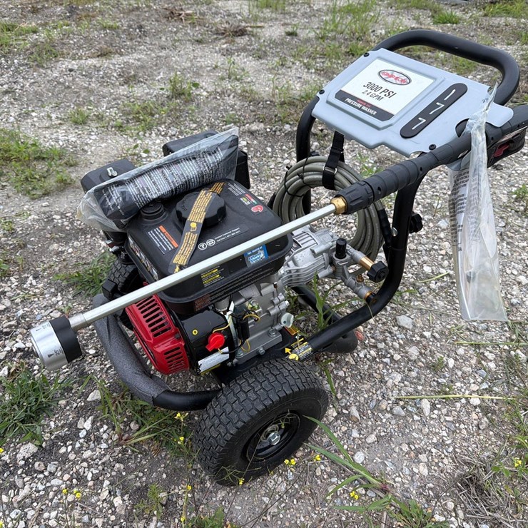 NEW SIMPSON 208CC MEGASHOT MS61043 3000PSI PRESSURE WASHER