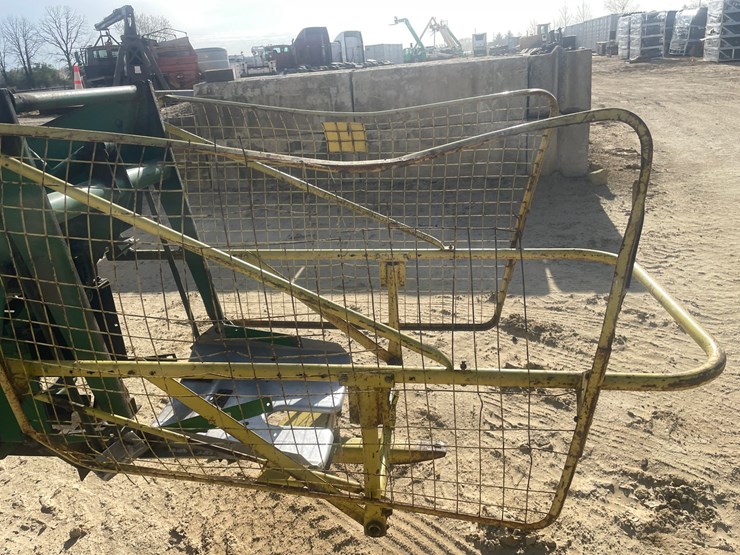 john-deere-337-image-26