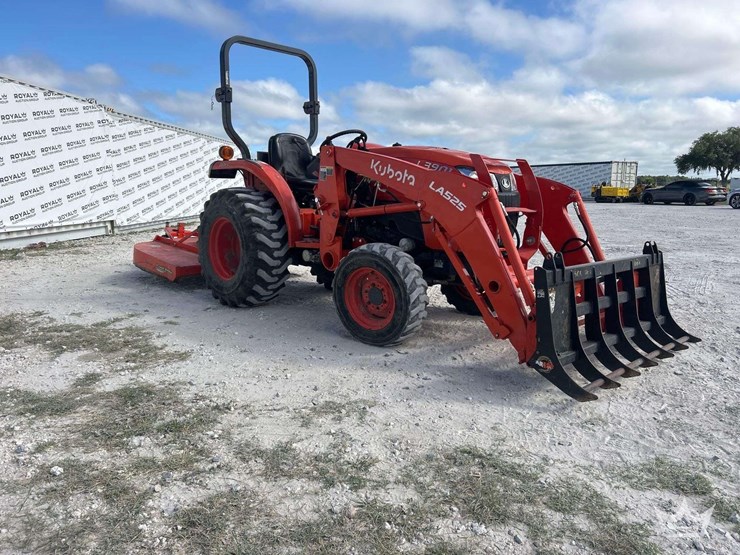 2020-kubota-l3901d-image-2