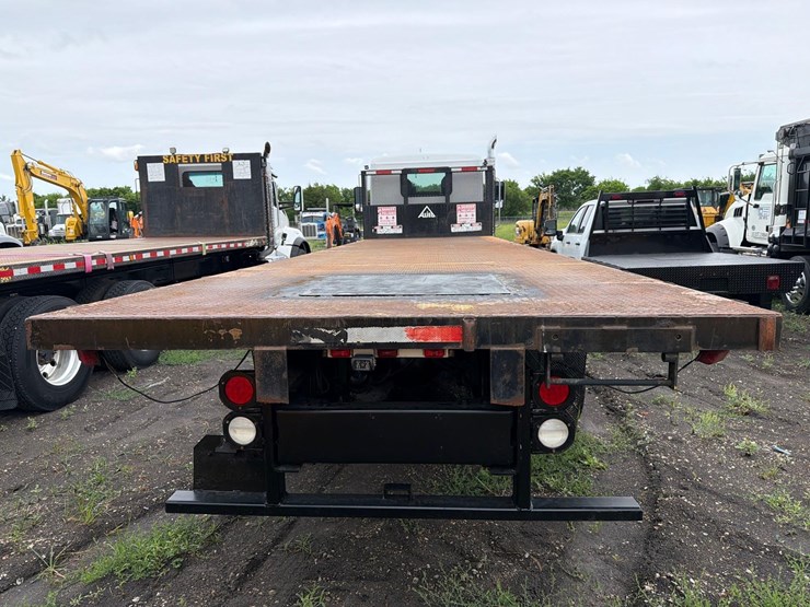 2016-kenworth-t880-image-5