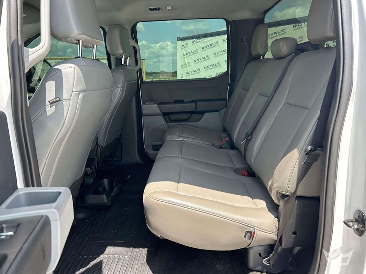 2023-ford-f250-image-23