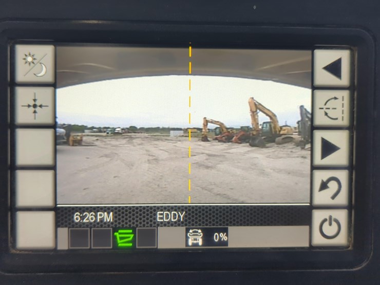 2019-caterpillar-745-image-19