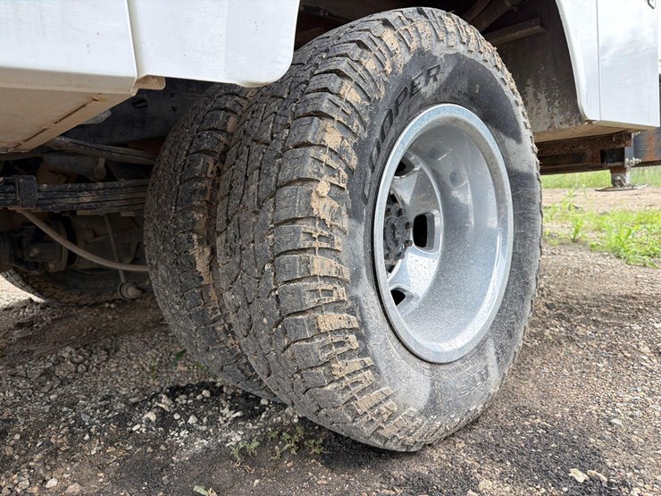 2022-dodge-3500-image-17