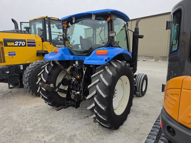 2006-new-holland-ts110a-image-5