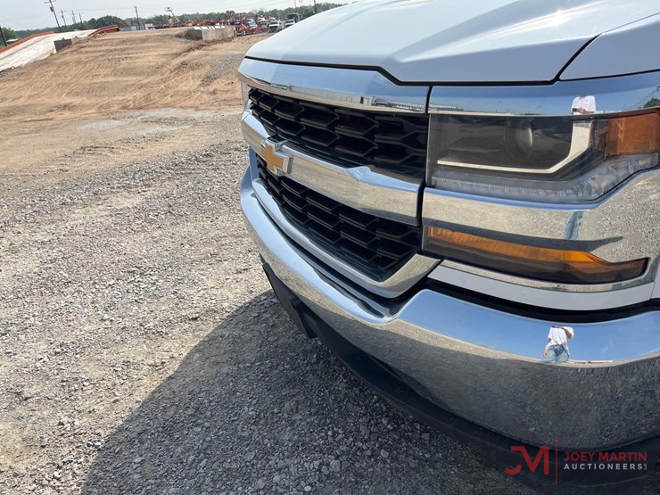 2019-chevrolet-silverado-1500-image-19