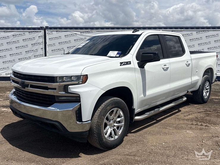 2020-chevrolet-silverado-1500-image-1