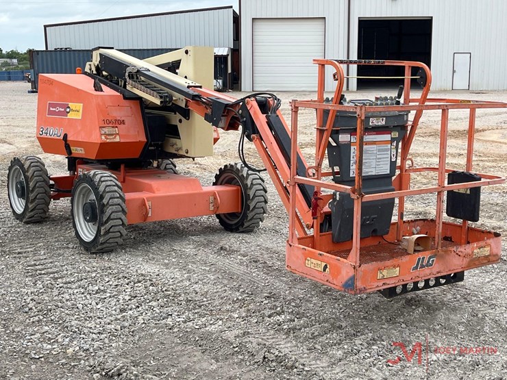 2016-jlg-340aj-image-3